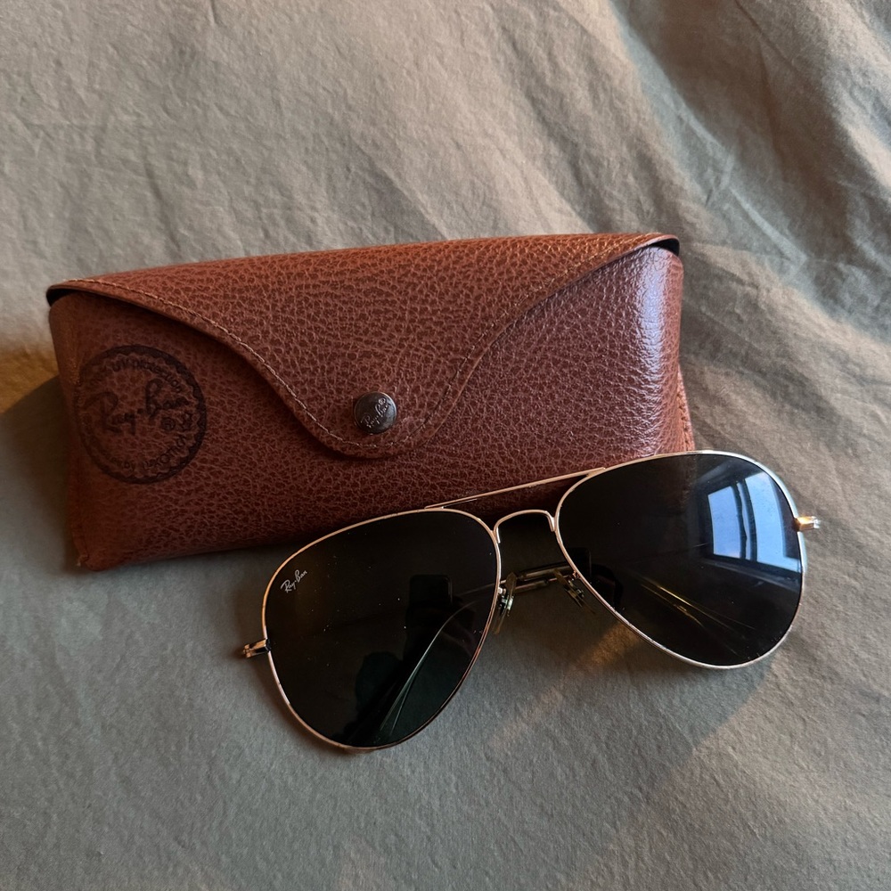 Ray-Ban Silver Frame Aviator Sunglasses
